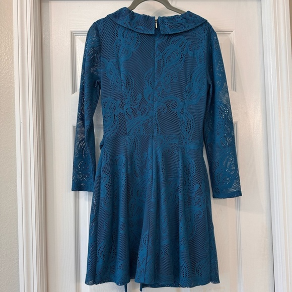 LILLY PULITZER: Tiki Wrap Ruffle Romper; Inky Tidal Jelly Fish Crochet, Small - Picture 3 of 4